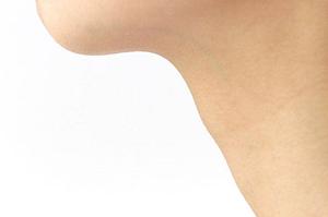 朝から夜まで使えるカモミールスキンケア